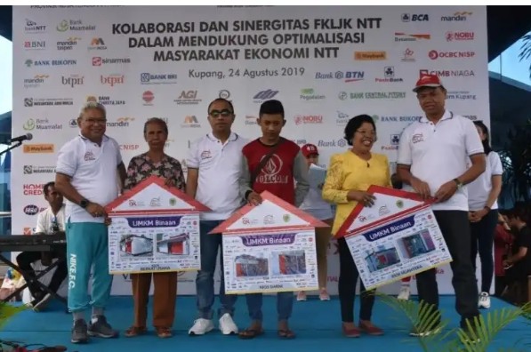 KOMITMEN SEJAHTERAKAN MASYARAKAT NTT, FKLJK GELAR FUN WALK 7 IMG 20190824 172608 2