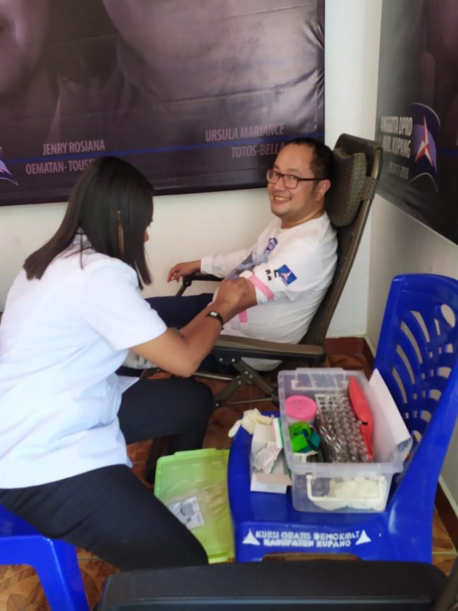 Rayakan Valentine Day, Demokrat Kupang Gandeng Kaum Milenial Donor Darah 3 IMG 20200215 WA0253