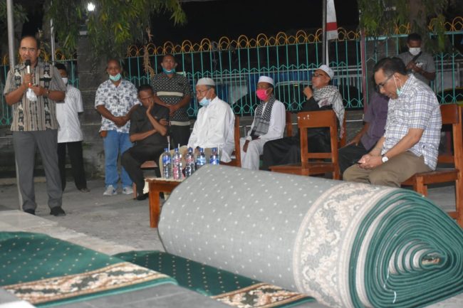 *Jelang HUT RI & 3 Tahun Kepemimpinan Jefri-Herman, Wali Kota Serahkan Bantuan Untuk Gereja dan Masjid* 4 IMG 20200811 WA0278