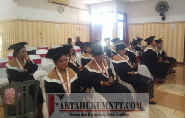 11 Bidan dari Program RPL Asal Sikka Mengikuti Wisuda Online 5 20200916 001909 e1600188168311