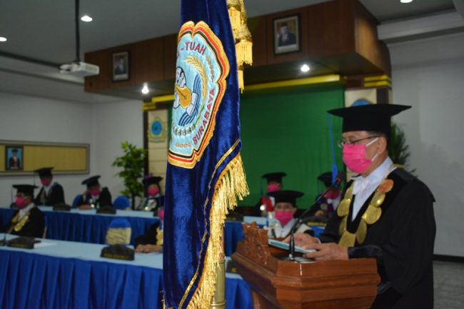631 Sarjana Baru Dikukuhkan Rektor UHT Secara Daring Virtual 2 IMG 20201116 WA0217