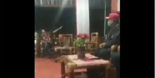 584929 09160001062021 Bupati Alor marah marah