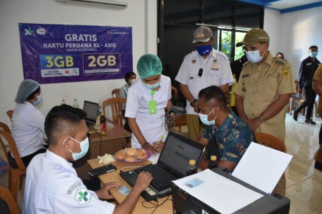 *Wali Kota Kupang dan Wawali Pantau Vaksinasi BPD GBI Kota Kupang* 3 IMG 20211027 WA0224