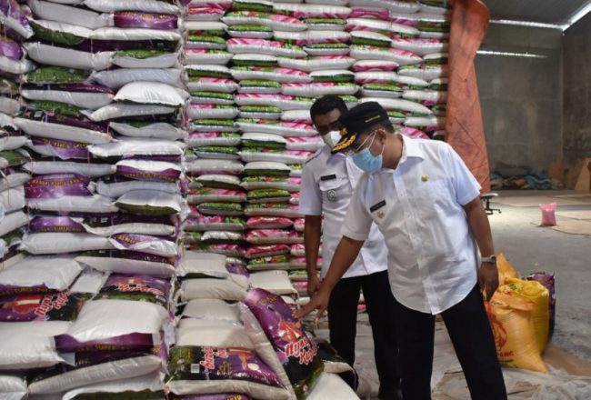 Jelang Nataru, Wali Kota Kupang Bersama TPID Pantau Stok Dan Harga Kebutuhan Pokok 5 Wali Kota Kupang Jeriko