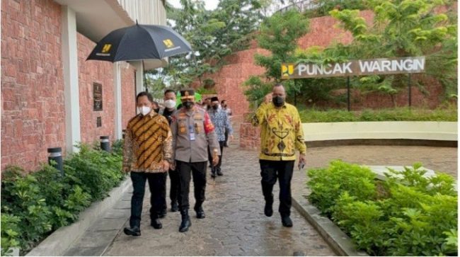 Bersama Wakil Presiden RI Kapolda NTT Tinjau UMKM di Puncak Waringin Labuan Bajo. 10 IMG 20220315 WA0046