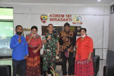 Danrem 161/WS Menerima Audiensi PPFB Amanuban 10 IMG 20220406 WA0002