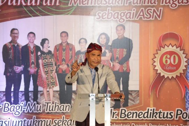 Purna Tugas, Sekda Polo Maing Mendapat Apresiasi dari Gubernur NTT 5 WhatsApp Image 2022 05 25 at 09.44.39