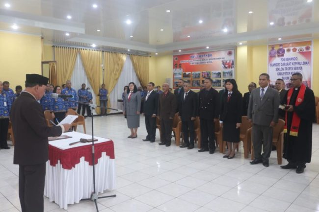 Ini 12 Pejabat Administrator Lingkup Pemkab Kupang Yang Dilantik Bupati Kupang 4 WhatsApp Image 2023 04 17 at 16.46.30