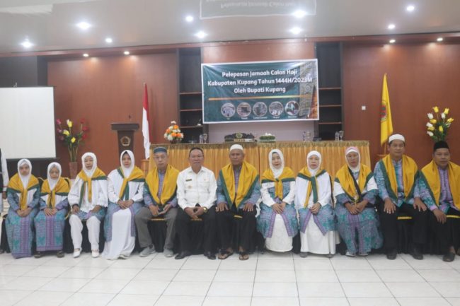 12 Jamaah Calon Haji Asal Kabupaten Kupang Dilepas Secara Resmi oleh Bupati Kupang 2 IMG 20230610 WA0312