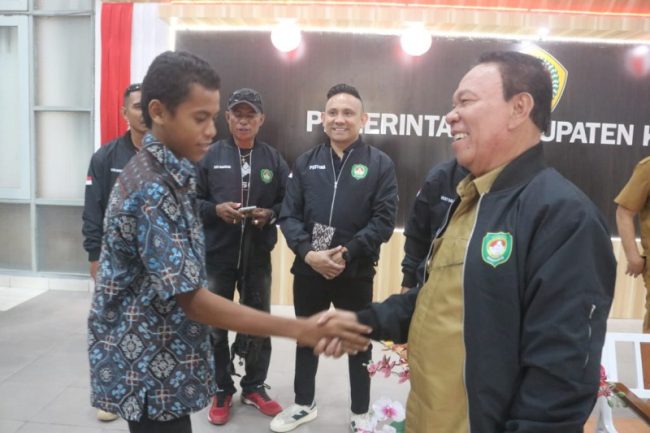 Lepas Kontingen Tinju Ikut Kejurda Malaka 2023, Bupati Kupang: Kita Memiliki Potensi Yang Sangat Kuat 2 Korinus Masneno
