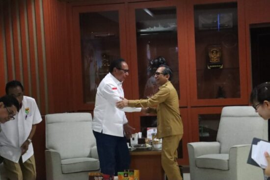 Penjabat Gubernur Terima Kunjungan Ketua KONI NTT, Bahas Persiapan PON 2024 dan 2028 3 IMG 20231025 WA0000 e1698188769658