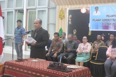 Pelantikan 106 Pejabat Struktural dan Kepala UPTD oleh PLT. Sekda Kabupaten Kupang Mesak Elfeto 3 IMG 20231223 WA0017 e1703404823979
