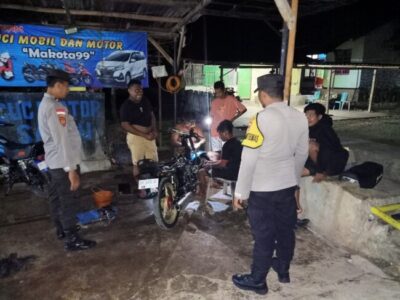 Polsek Pantai Baru Tingkatkan Kedekatan dengan Masyarakat Melalui Patroli K2YD 10 IMG 20240105 WA0005 e1704498434739