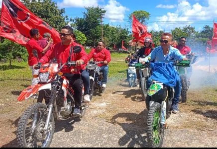 Ratusan Massa Sambut Kedatangan Petrus J Pelle di DPC PDIP: Komitmen Kuat untuk Membangun Rote Ndao 3 IMG 20240501 WA0001 e1714581585461