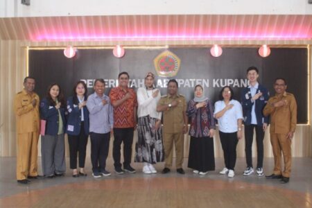 Alexon Lumba Sambut Rombongan FKG Univ. Trisakti: Langkah Nyata untuk Kesehatan Gigi di Kupang 9 IMG 20240715 WA0003 e1721018166469