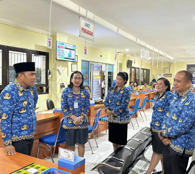 Linus Lusi: Tingkatkan Layanan Publik, Jemput Bola Perekaman e-KTP di Sekolah Segera Dilakukan 1 IMG 20241017 WA0028