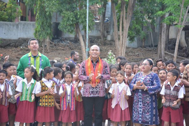 Dari Sekolah ke Rumah: Pj. Wali Kota Kupang Meluncurkan Inisiatif Baru Pencegahan Stunting Bersama Wali Murid! 2 Linus Lusi 2