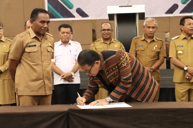 Kolaborasi Maksimal! Pj. Gubernur NTT Teken MoU Optimalisasi Pajak Daerah 6 IMG 20241105 WA0030