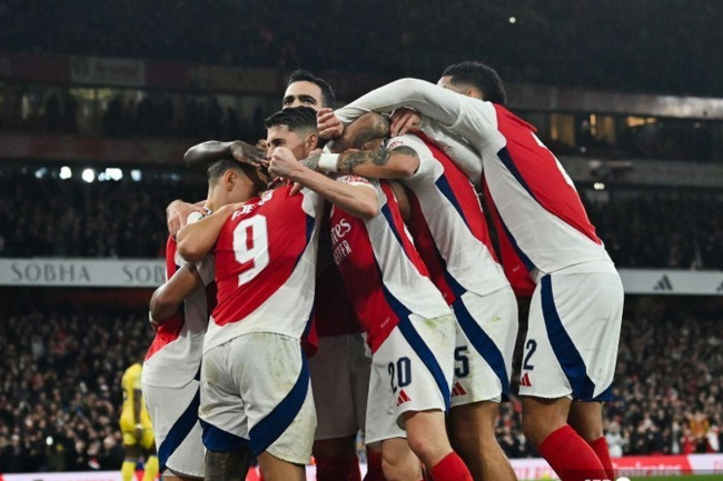Drama 5 Gol di Emirates: Arsenal Tumbangkan Crystal Palace 3-2 9 67634d7a5cc60