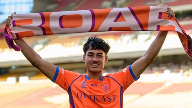 Dramatis! Rafael Struick Tampil Singkat, Brisbane Roar Terbenam di Dasar Klasemen 7 041591200 1727795115 struick