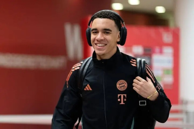 Jamal Musiala - Bintang Muda yang Menggoda FC Barcelona 2 FB IMG 17374350774661653