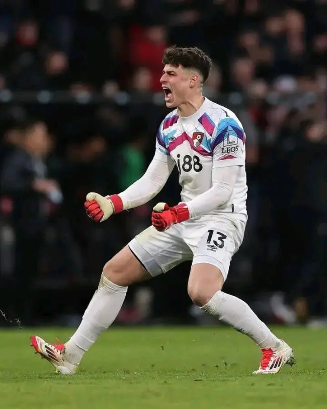 Drama Kepa Arrizabalaga: Tolak Tawaran Saudi, Pilih Kembali ke Chelsea Meski Bournemouth Tertarik! 3 FB IMG 17379455830993668