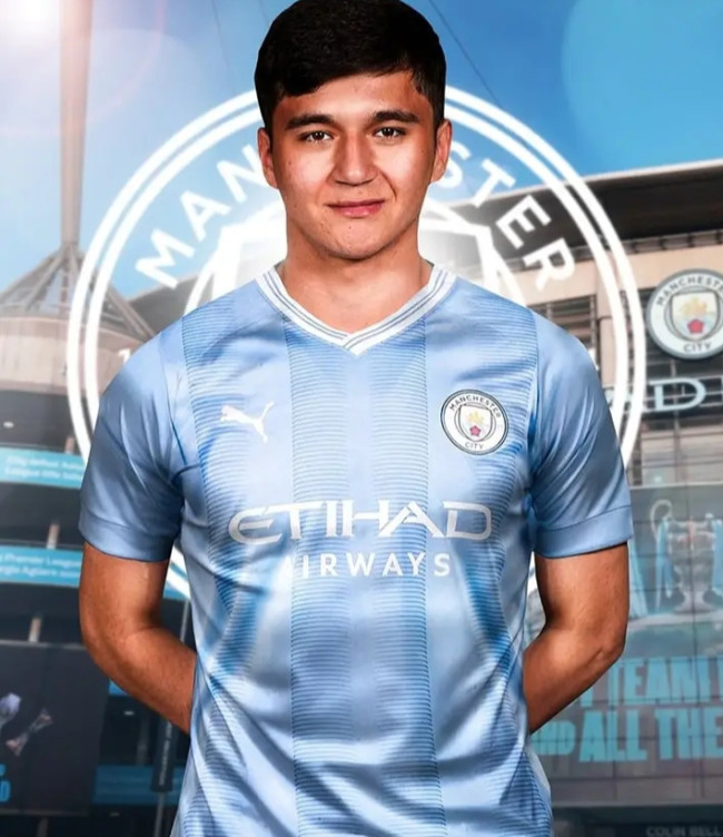 RESMI! Manchester City Daratkan Abdukodir Khusanov, Kontrak hingga 2029 7 IMG 20250111 102941