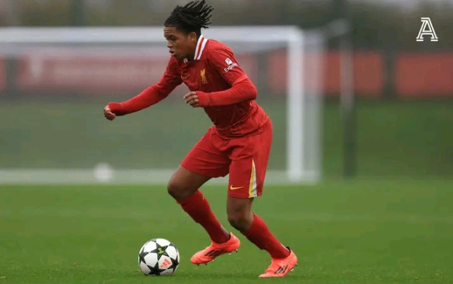 Debut Spektakuler Rio Ngumoha: Arne Slots Ungkap Alasan Memberikan Kesempatan pada Pemain 16 Tahun! 6 IMG 20250112 130722