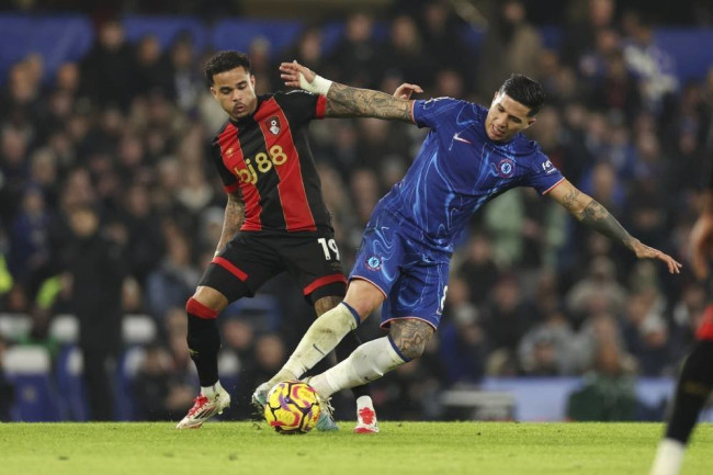 Duel Panas di Stamford Bridge: Chelsea vs Bournemouth Berakhir Imbang Dramatis 10 enzo 1 df3c057