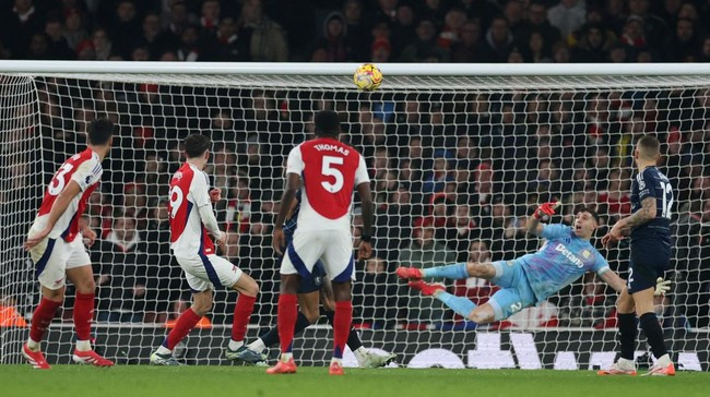 Dua Gol Tak Cukup! Arsenal Dipaksa Berbagi Poin dengan Aston Villa 2 soccer england ars avlreport 4 169