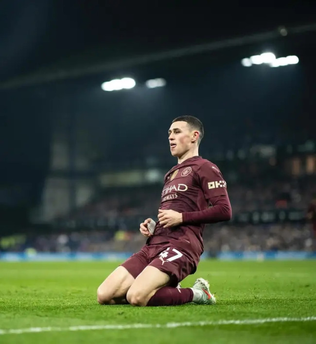 Real Madrid dan Bayern Munchen Siap Bersaing untuk Phil Foden, Manchester City Pasang Harga Tinggi 1 1739959217084