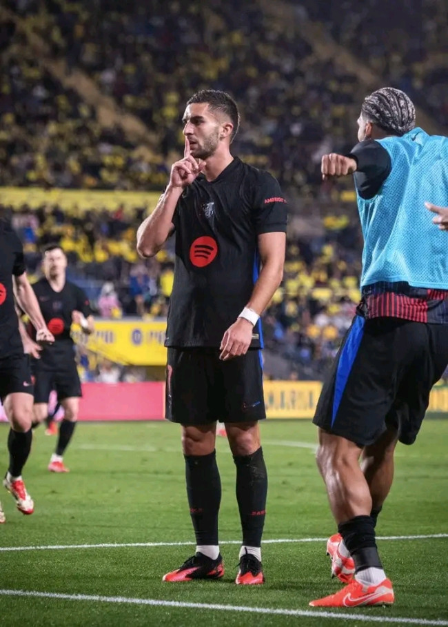 Ferran Torres dalam Performa Terbaik, Saatnya Menggantikan Lewandowski? 10 1740310292950
