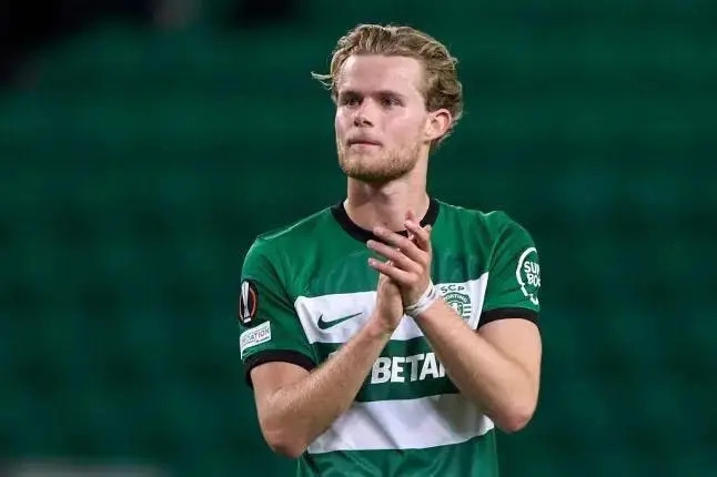 Manchester United & Tottenham Bersaing Dapatkan Morten Hjulmand dari Sporting CP 8 1740636202893