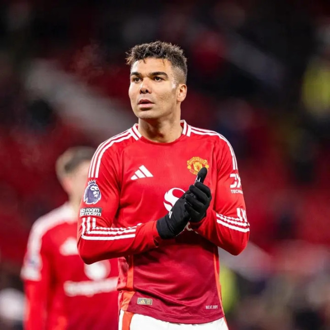 Casemiro Tolak Gaji Lebih Rendah, Bertahan di Manchester United Hingga 2026 4 1740750583303