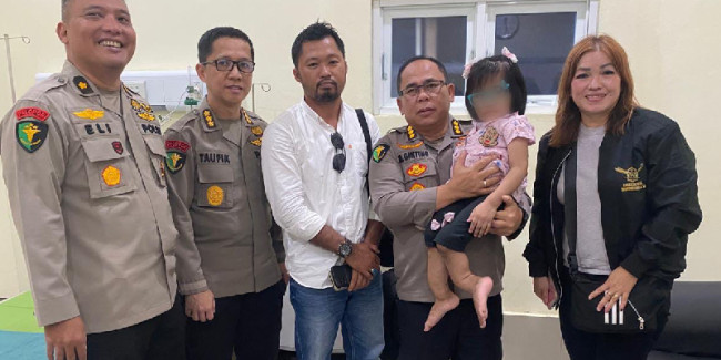 Kapolda Sumut Bertindak! Bocah Korban Penganiayaan di Nias Dibawa ke Medan untuk Pengobatan 4 213066 08545513022025 Bocah