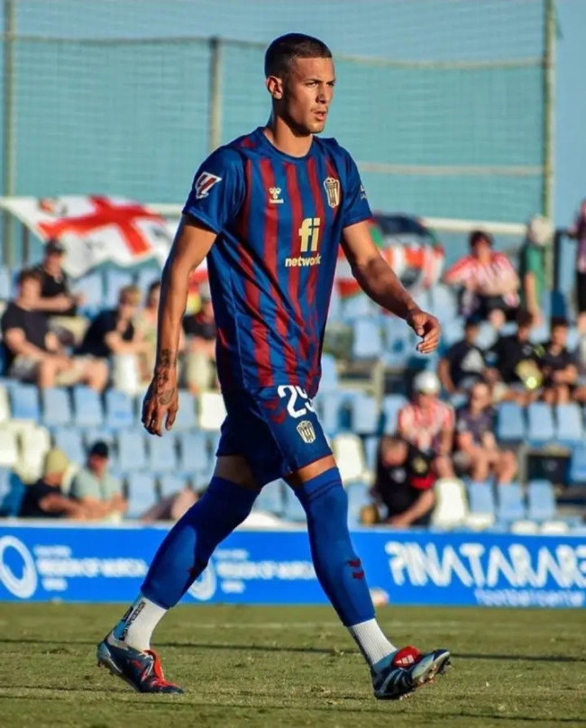 Alan Godoy Jadi Culé Baru: Transfer Permanen ke Barcelona 8 FB IMG 17383930809091478