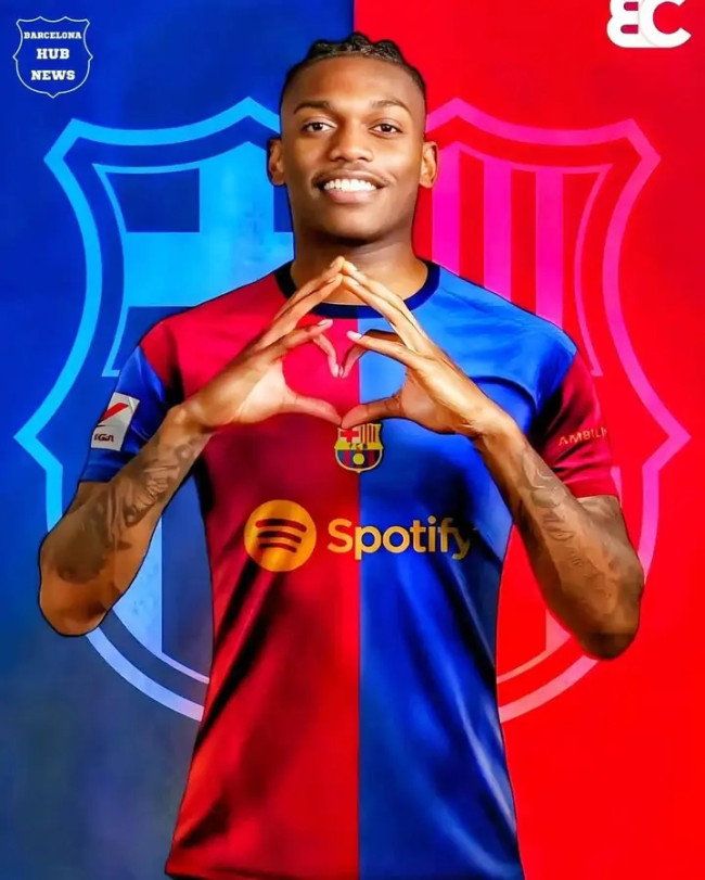 Raphaël Leão Ingin Gabung Barcelona, Siap Terima Tawaran di Musim Panas 8 FB IMG 17390207108219227