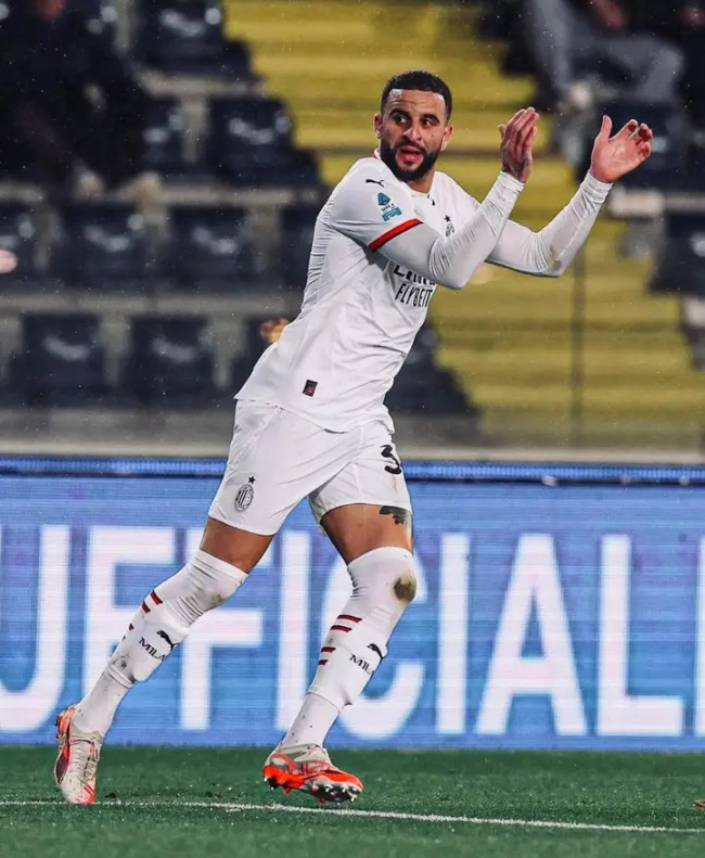 Kyle Walker: Kepemimpinan di Manchester City dan Contoh bagi Pemain Muda 2 FB IMG 17390706262022158