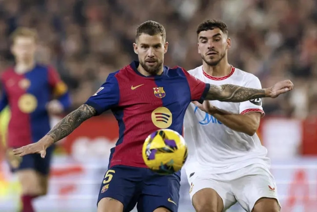 Inigo Martinez, Pilar Kokoh Barcelona: Pembuktian di Musim Kedua 6 FB IMG 17393725209971114