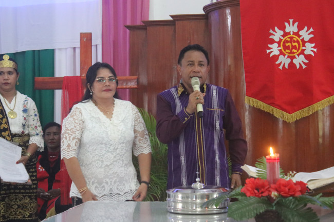 Penjabat Bupati Kupang Pamitan di Kebaktian Emiritasi GMIT Ebenhaezer Matani 2 IMG 20250217 WA0014