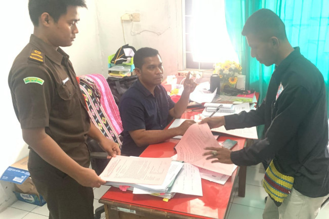 Pengembalian HP Wartawan Fe Naiboas, Simbol Kemenangan Pers atas Ketidakadilan! 2 IMG 20250221 WA0076
