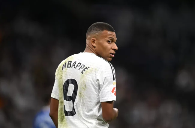 Kylian Mbappé Takut Menyundul Bola? Ini Alasannya 6 Kylian Mbappe 949947100