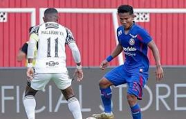 Bangkitkan Semangat! Pemain Arema FC Janji Tidak Menyerah Meski Tertimpa Kekalahan Beruntun 2 Screenshot 32