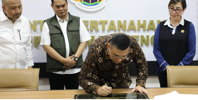 Komitmen Layanan Terbaik: Wamen Ossy Resmikan Gedung Arsip Kantah Kabupaten Majalengka 1 Screenshot 70
