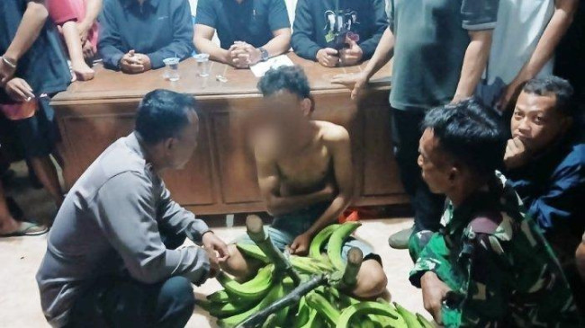 remaja di pati diarak curi pisang