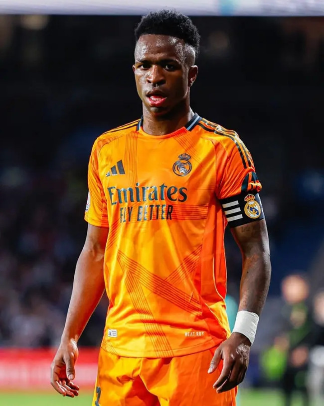Vinicius Jr. Bangga Kenakan Ban Kapten Real Madrid di Usia 24 Tahun 3 1740876744443