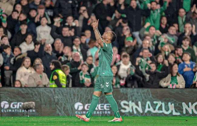 Real Betis Mulai Negosiasi dengan Manchester United untuk Transfer Permanen Antony 7 1741055966782