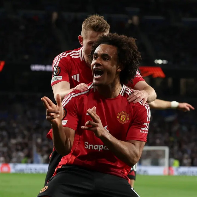 Joshua Zirkzee: Perjalanan dan Dedikasi Striker Manchester United yang Baru 10 1741416230934