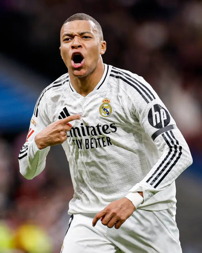 Kylian Mbappé Cetak Rekor! Pemain Prancis Pertama dengan 29 Gol di Musim Perdana di 4 Liga Top 1 1741567836975