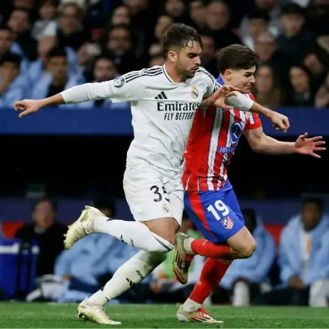 Raul Asencio Jadi Bek Tengah Tercepat di Liga Champions dengan Kecepatan 35,84 km/jam 2 1741928416065